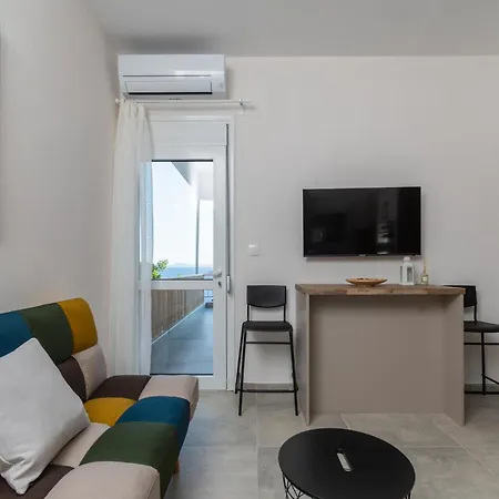 Sandra Seaview Apartment Neos Marmaras