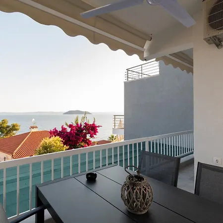 Sandra Seaview * ネオス・マルマラス